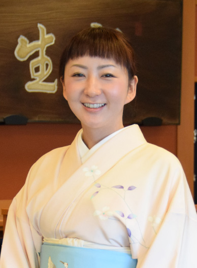 中宮 千里　写真